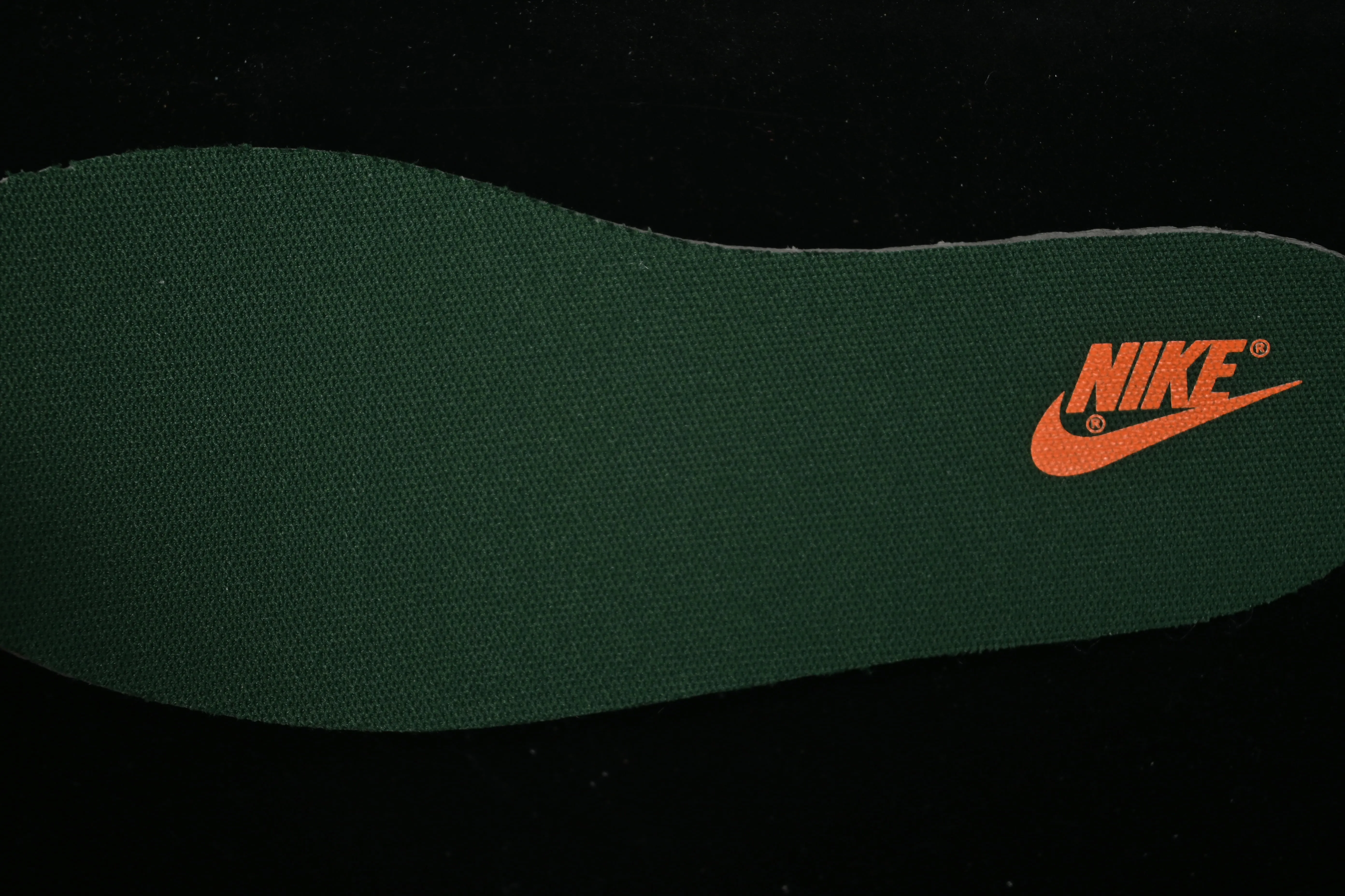 All Categories Nk SB Dunk Series Nk SB Dunk Low Low-top sneakers Nike SB Dunk Low Laser Green Straps Low-top casual sneakers DD1391-101